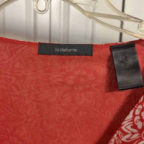 Liz Claiborne top size medium petite color red and cream - Picture 2 of 4
